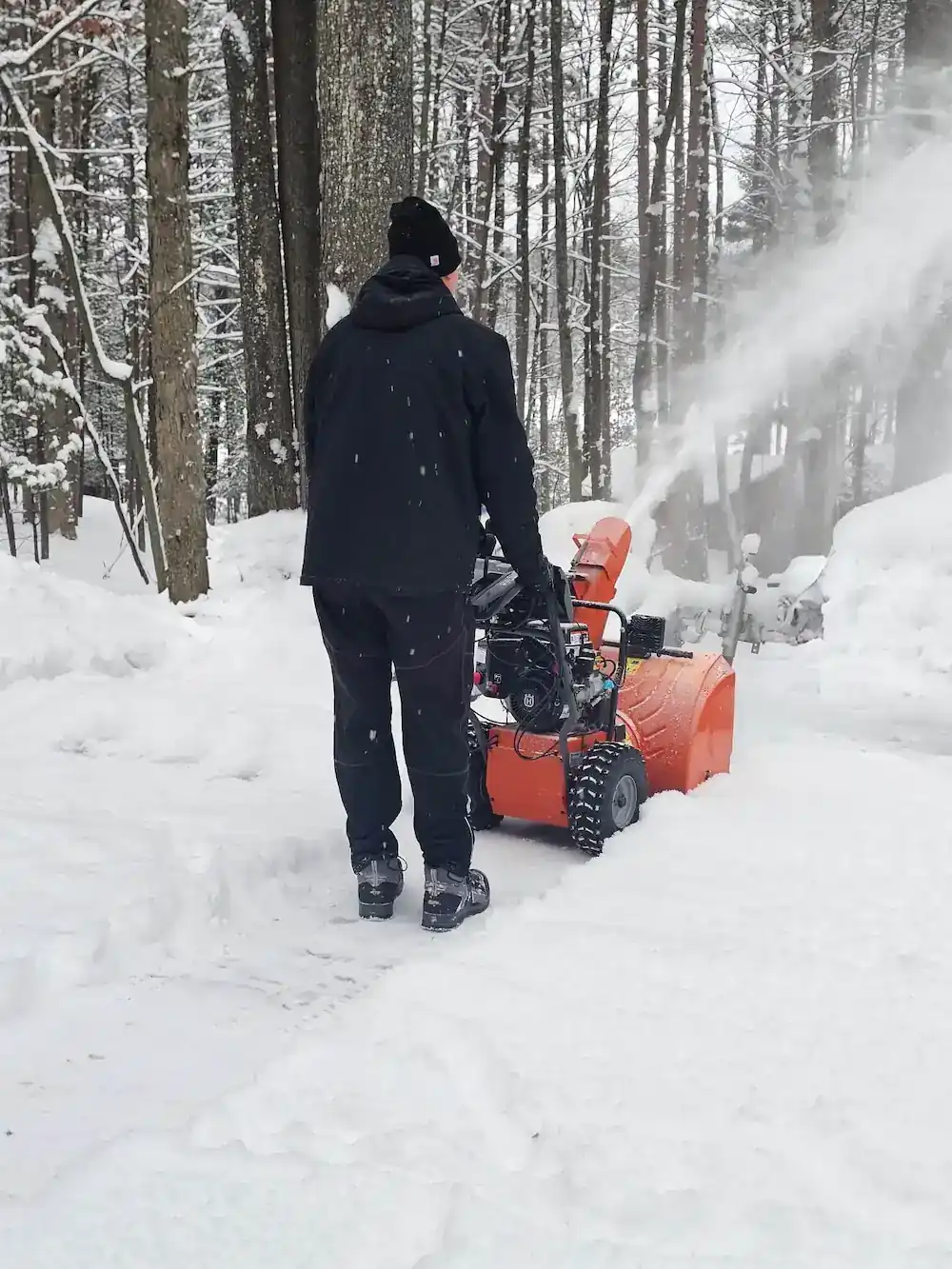 Year-round home maintenance Traverse City, winterization services, seasonal home care Leelanau